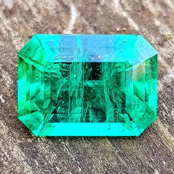 Zambian Vivid Emerald